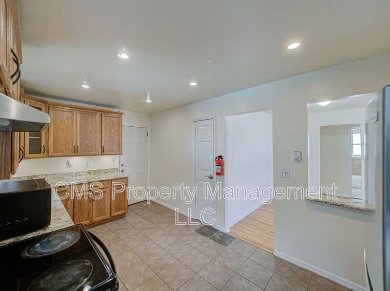 Vauxhall Condo: 287 Montclair Avenue