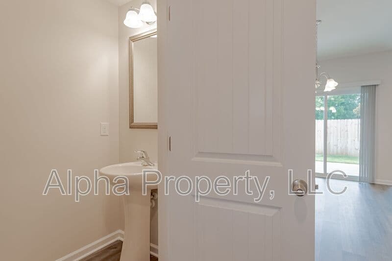 Greer Townhome: 8 Sabine Leaf Ct
