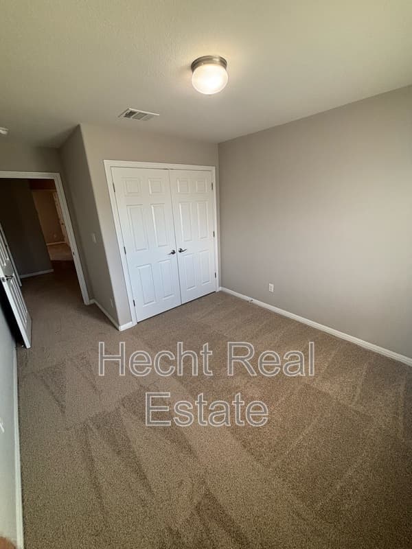 Liberty Hill Condo: 354 Carl Shipp - B