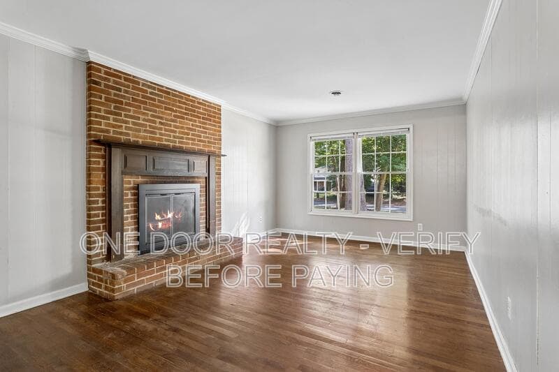 Williamsburg House: 115 King Henry Way