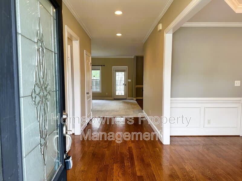 Fayetteville House: 4041 Windy Fields Dr