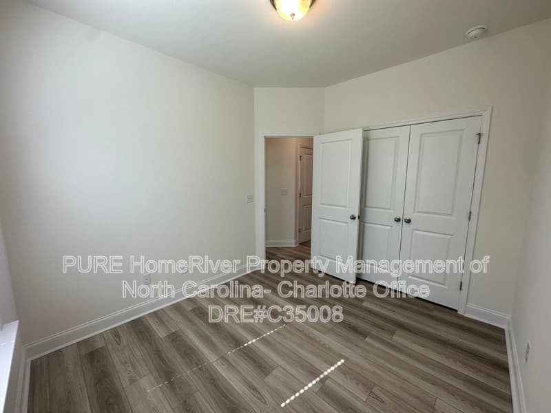 Charlotte House: 2413 Magnolia Blossom Way