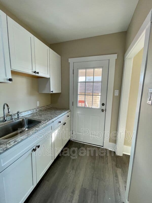Brackenridge House: 724 East 7th Avenue