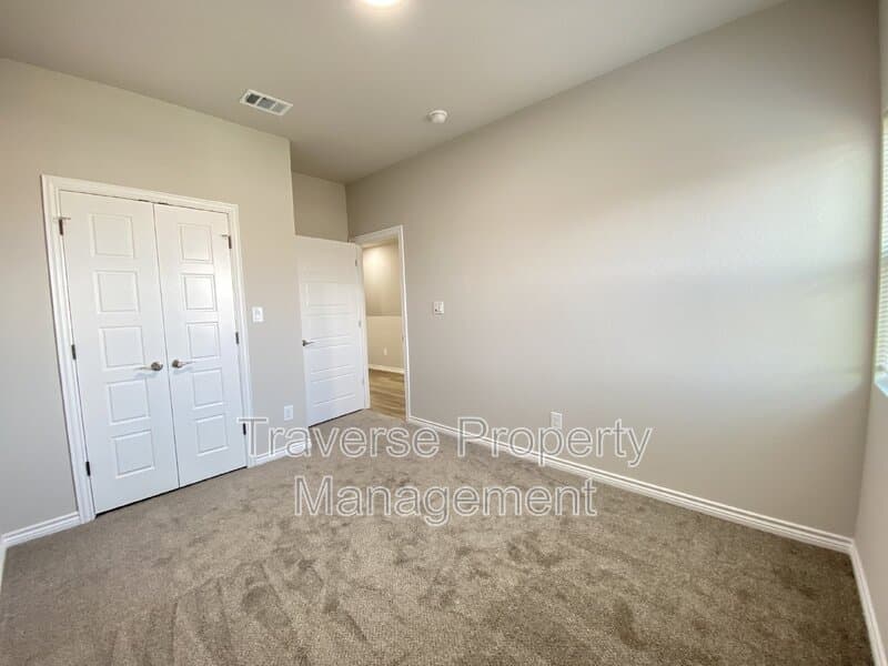 Fort Worth House: 1309 Arizona Ave