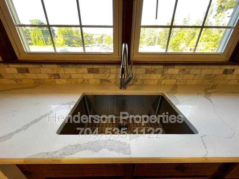 Charlotte Condo: 7602 Albemarle Rd