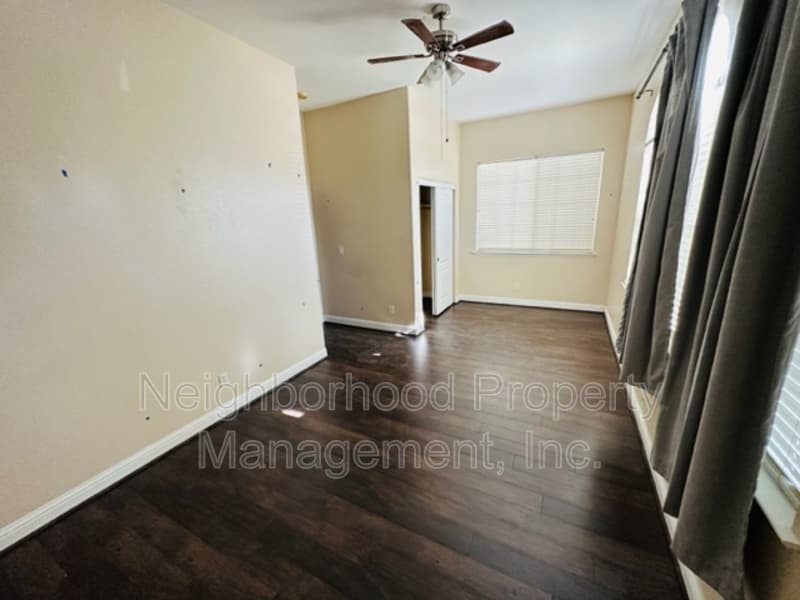 Fresno House: 5741 East Erin Avenue
