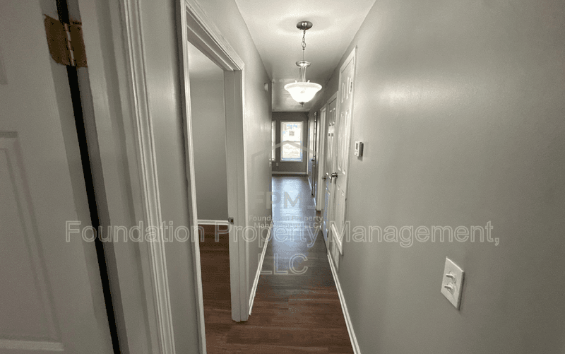 Memphis House: 1663 Humber Street