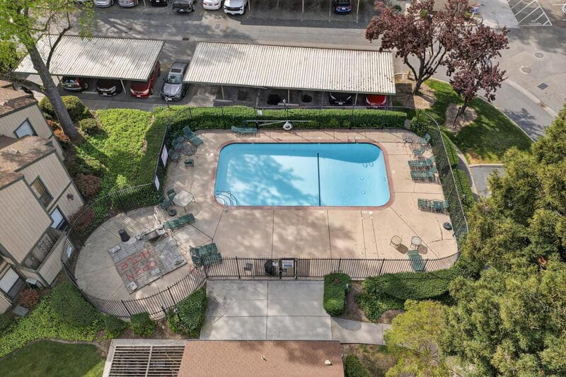 Sacramento Condo: 251 Del Verde Cir