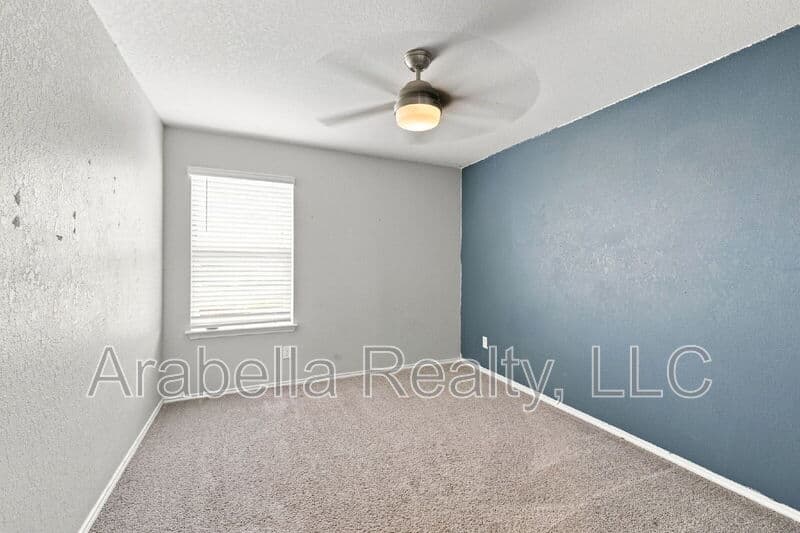 San Antonio House: 3430 Angus Creek