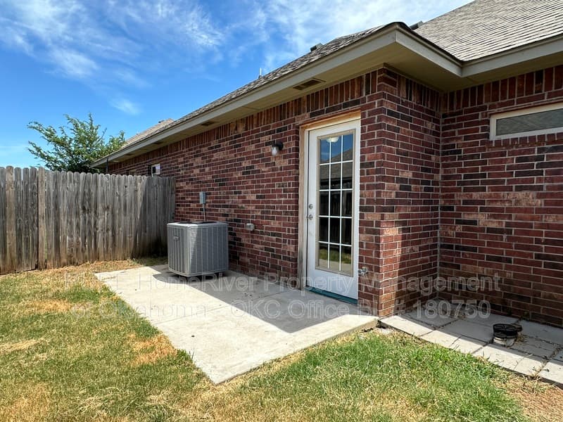 Oklahoma City Condo: 1027 SW 92nd St