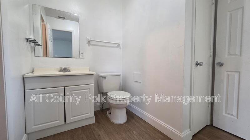 Lakeland Condo: 522 Pinewood Avenue
