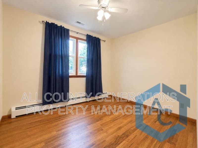 Hinckley House: 2281 Weymouth Rd