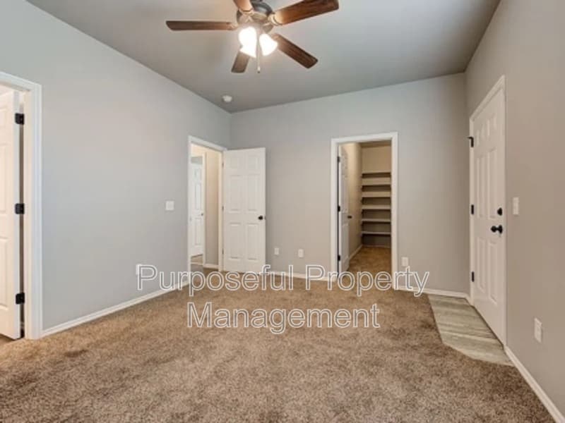 El Reno House: 1867 Cypress Lane