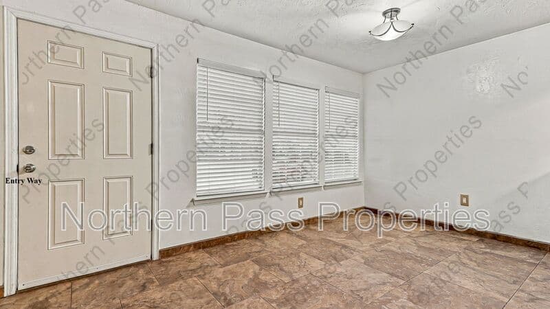 El Paso House: 6236 Antelope