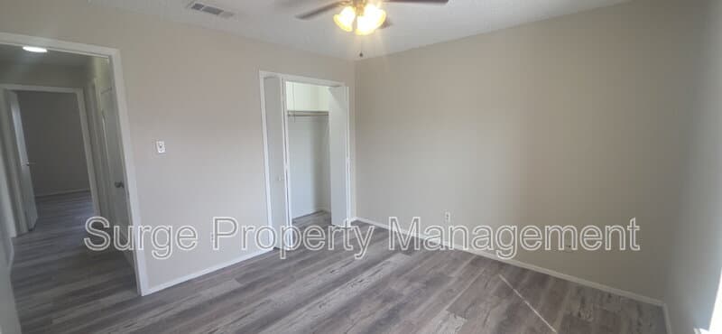 Benbrook Condo: 237 Vista Way