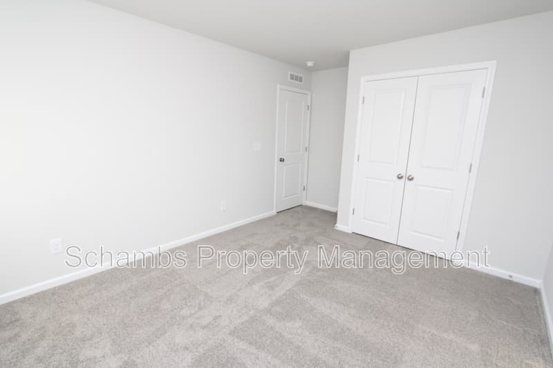 Apex Townhome: 510 Light Oak Way