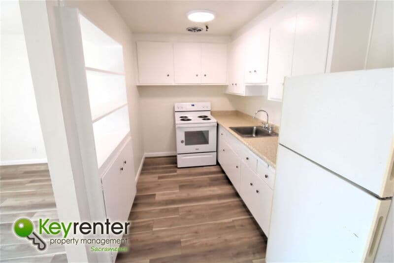 Sacramento House: 2320 P Street