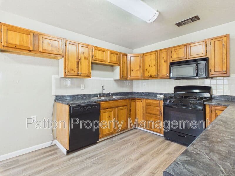 Amarillo House: 1511 North Polk Street