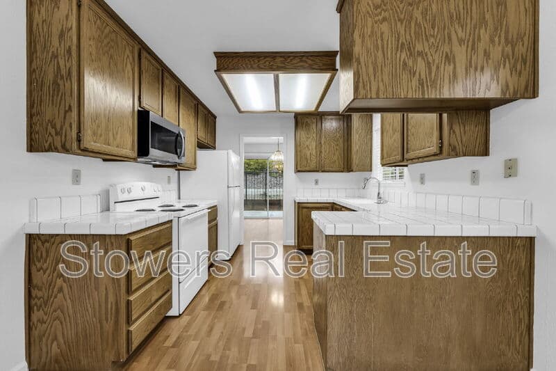 Danville House: 309 Camino Arroyo