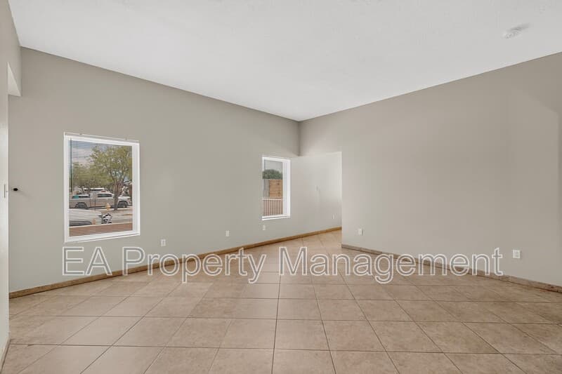 Albuquerque House: 5748 Pinon Flats Rd NW