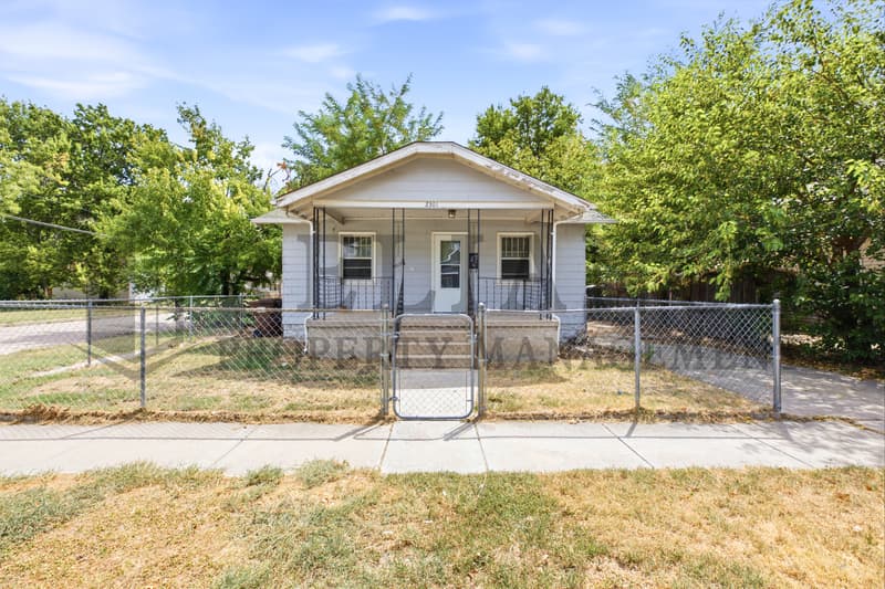 Wichita House: 2301 West 3rd Street North