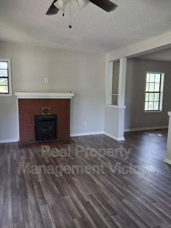 Bessemer House: 1116 potter Avenue