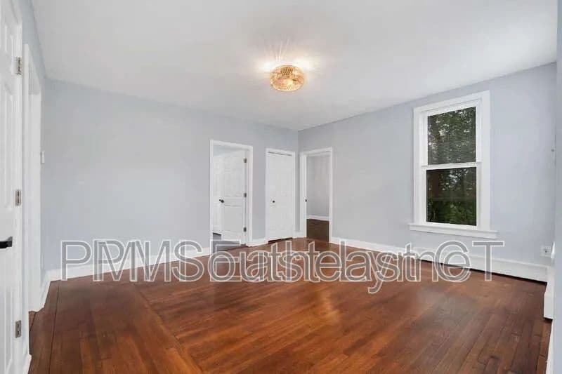 Norwich Condo: 44 Summer St