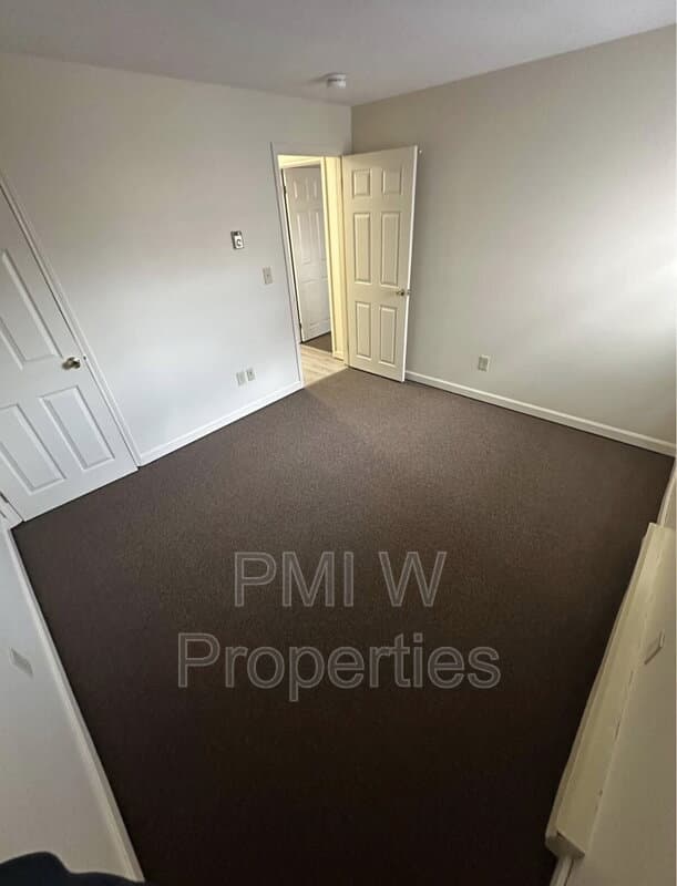Nashua Condo: 210 Pine St