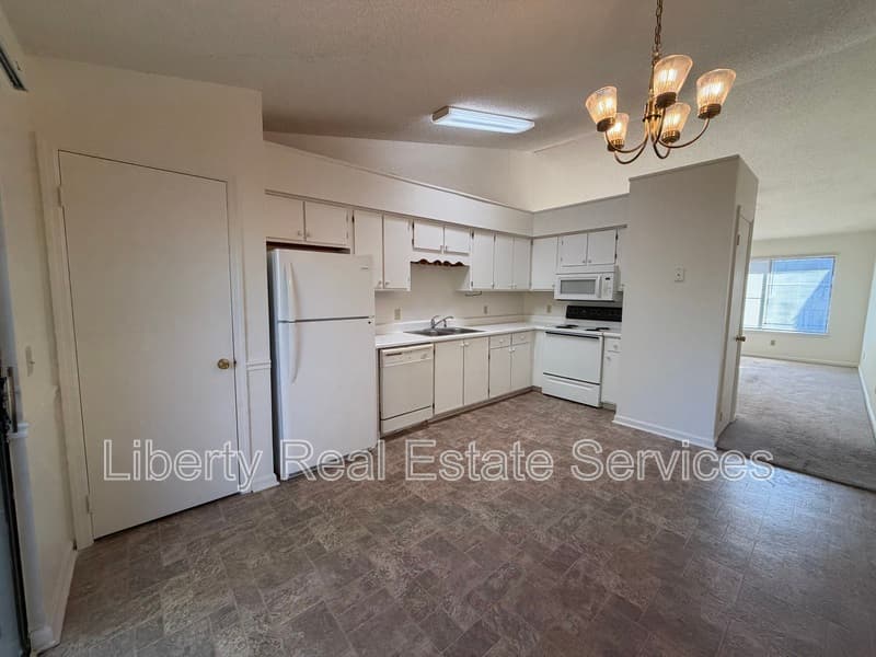 Hinesville Condo: 910 Brett Dr