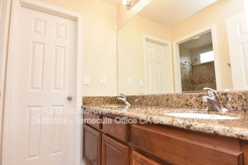 Temecula House: 41716 Monterey Pl