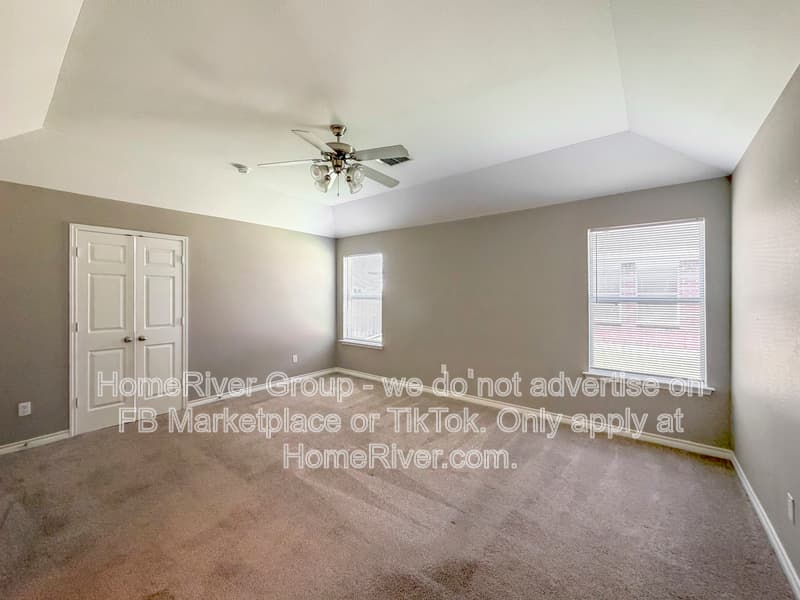 Anna House: 313 Charleston Dr
