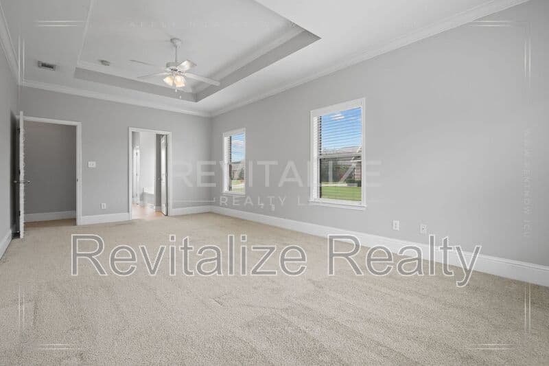 Daphne House: 11070 Courtland Court