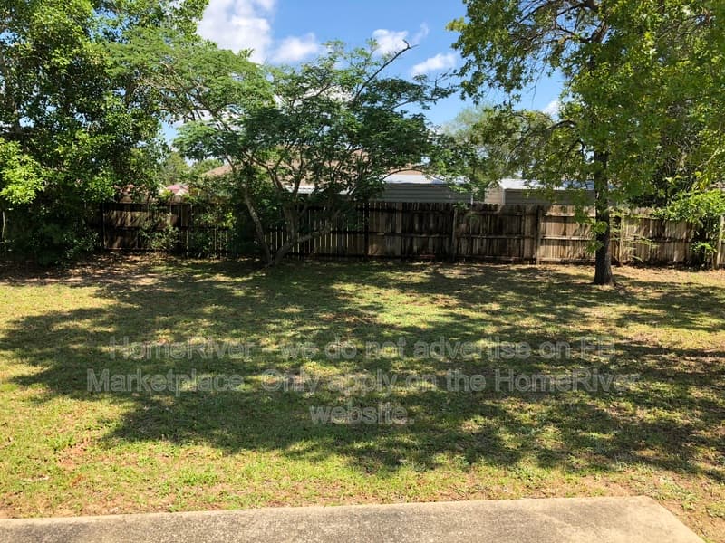 Crestview House: 2827 Atoka Trl