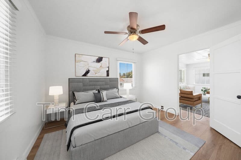 Costa Mesa Condo: 123 E 18th Street