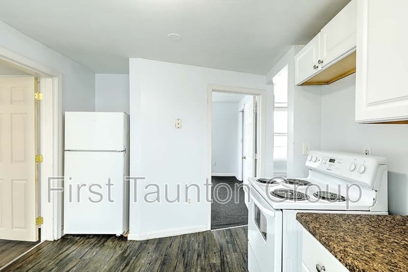 Taunton Condo: 458 Weir Street