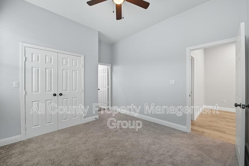Fort Worth House: 914 East Tucker