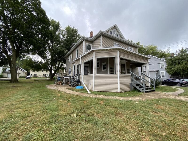Bloomington Condo: 505 East Locust Street
