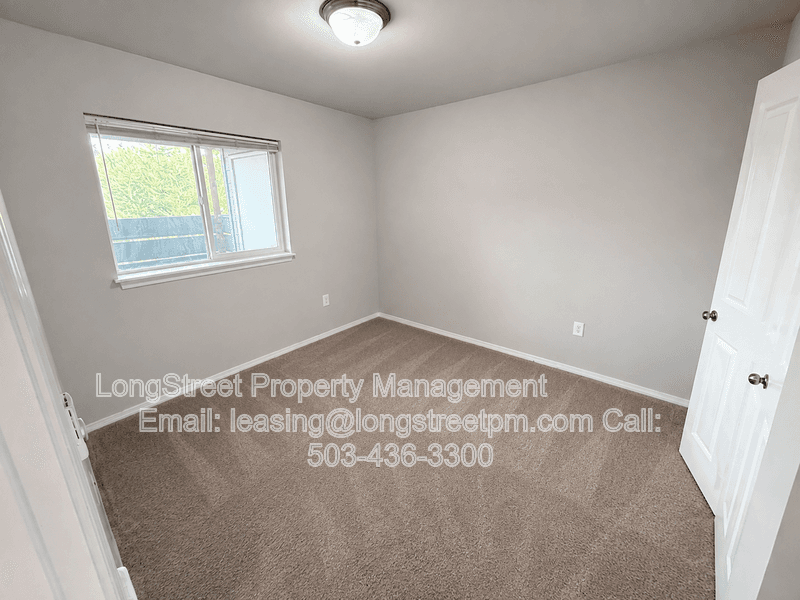 Keizer House: 3655 Pleasant View Dr NE