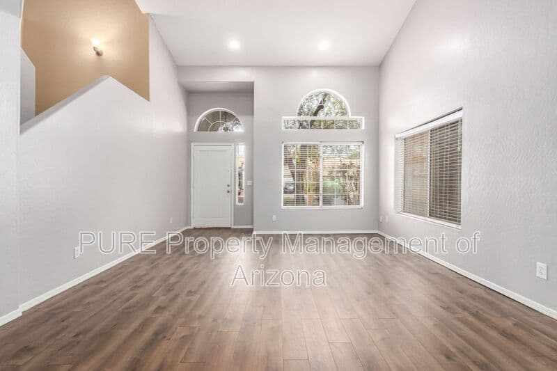 Gilbert House: 1729 W Harvard Ave