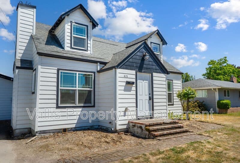 Independence House: 415 South 11th Street