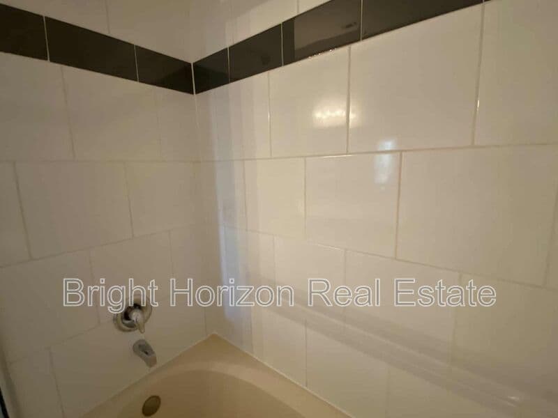 Hurst Condo: 3601 Valley Vista Drive