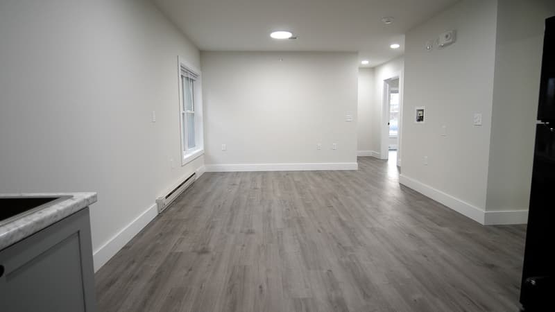 Burlington Condo: 15 Hungerford Terrace, Unit 5