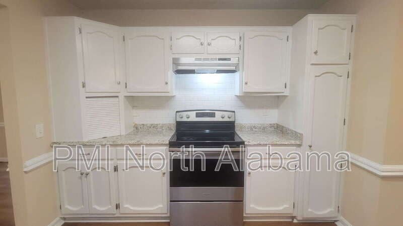 Huntsville House: 1021 Sandy Springs Rd NW
