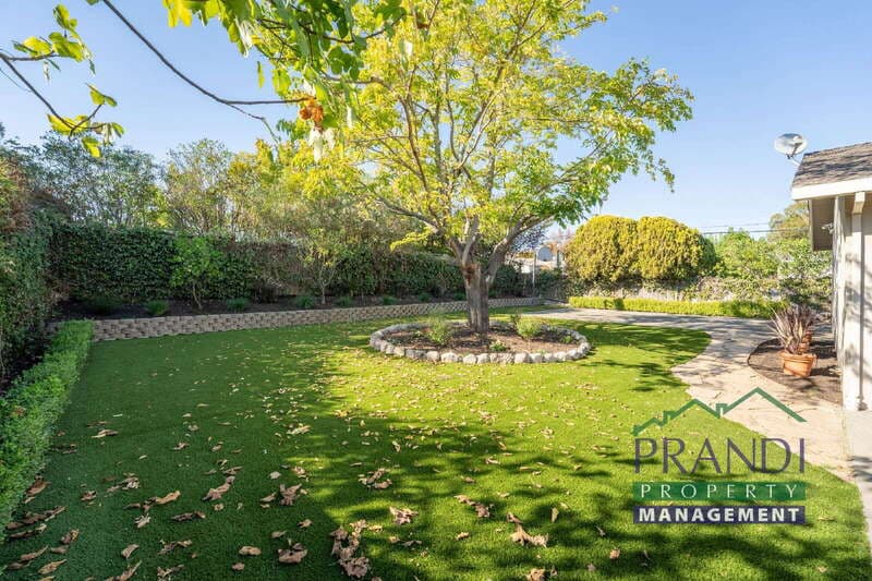 San Rafael House: 4 Trellis Dr