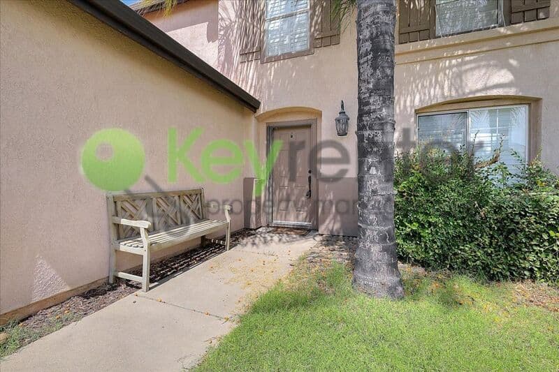 Rocklin House: 1936 Hillock Court