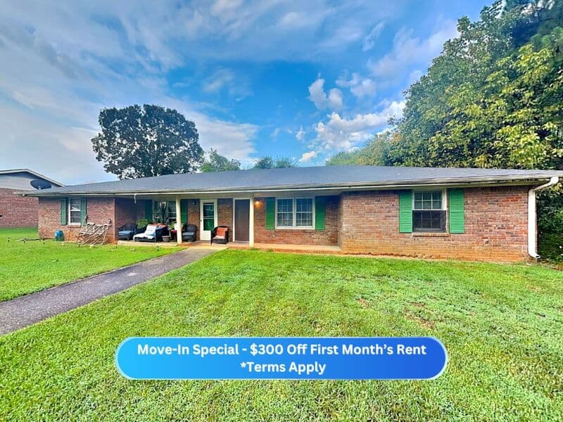 Cartersville House: 17 Fieldstone Ct NW
