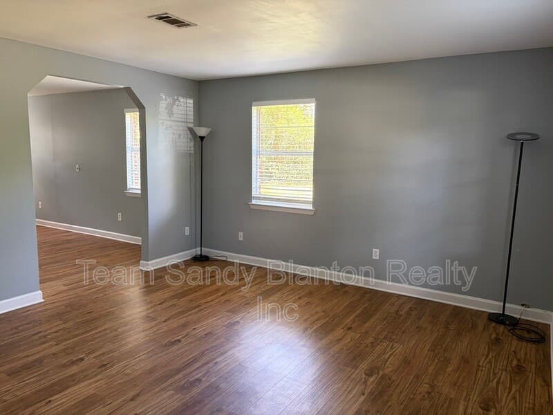 Pensacola House: 204 Brandywine Road
