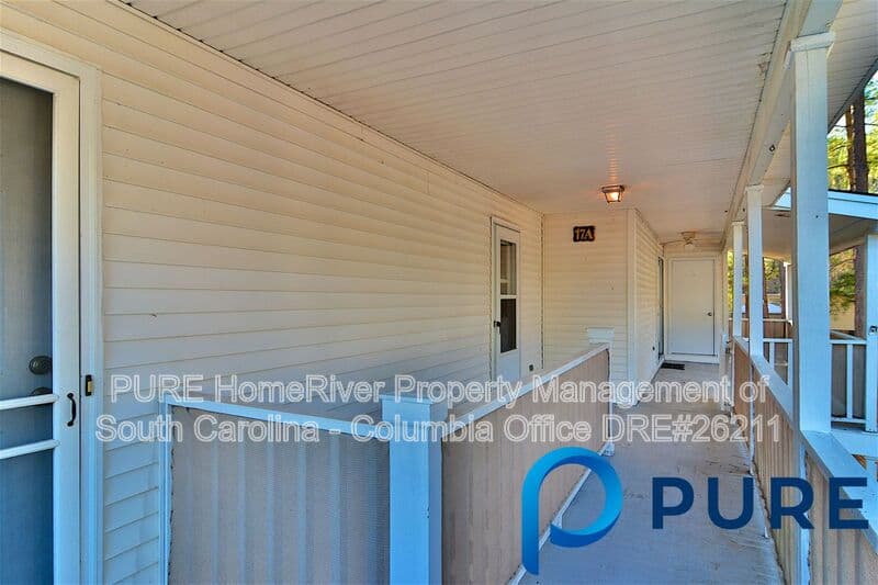 Columbia House: 17A Battery Walk Ct