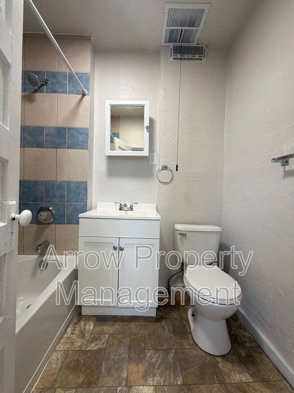 Lincoln Condo: 730 North 25th Street