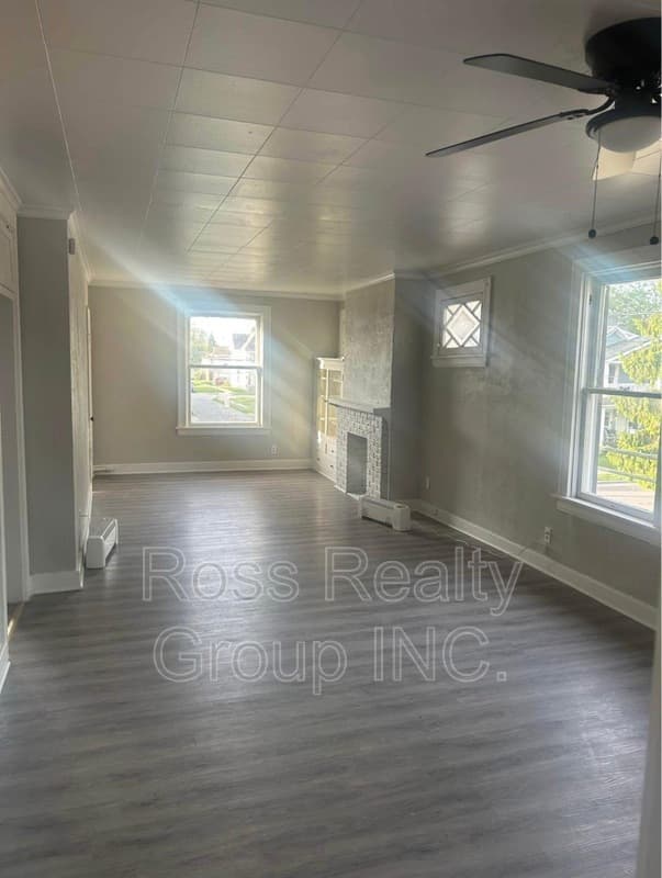 Toledo Condo: 301 Eastern